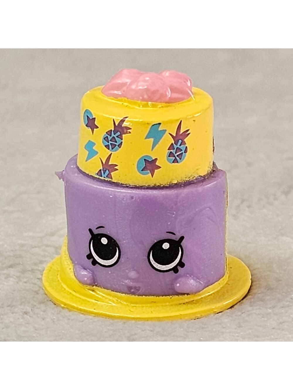 Shopkins Pineapple Polly Cake Lost Mystery Edition Target Exclusive Rare Figure